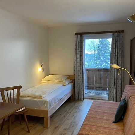 Landhaus Frenes Apartments Seefeld in Tirol Eksteriør bilde