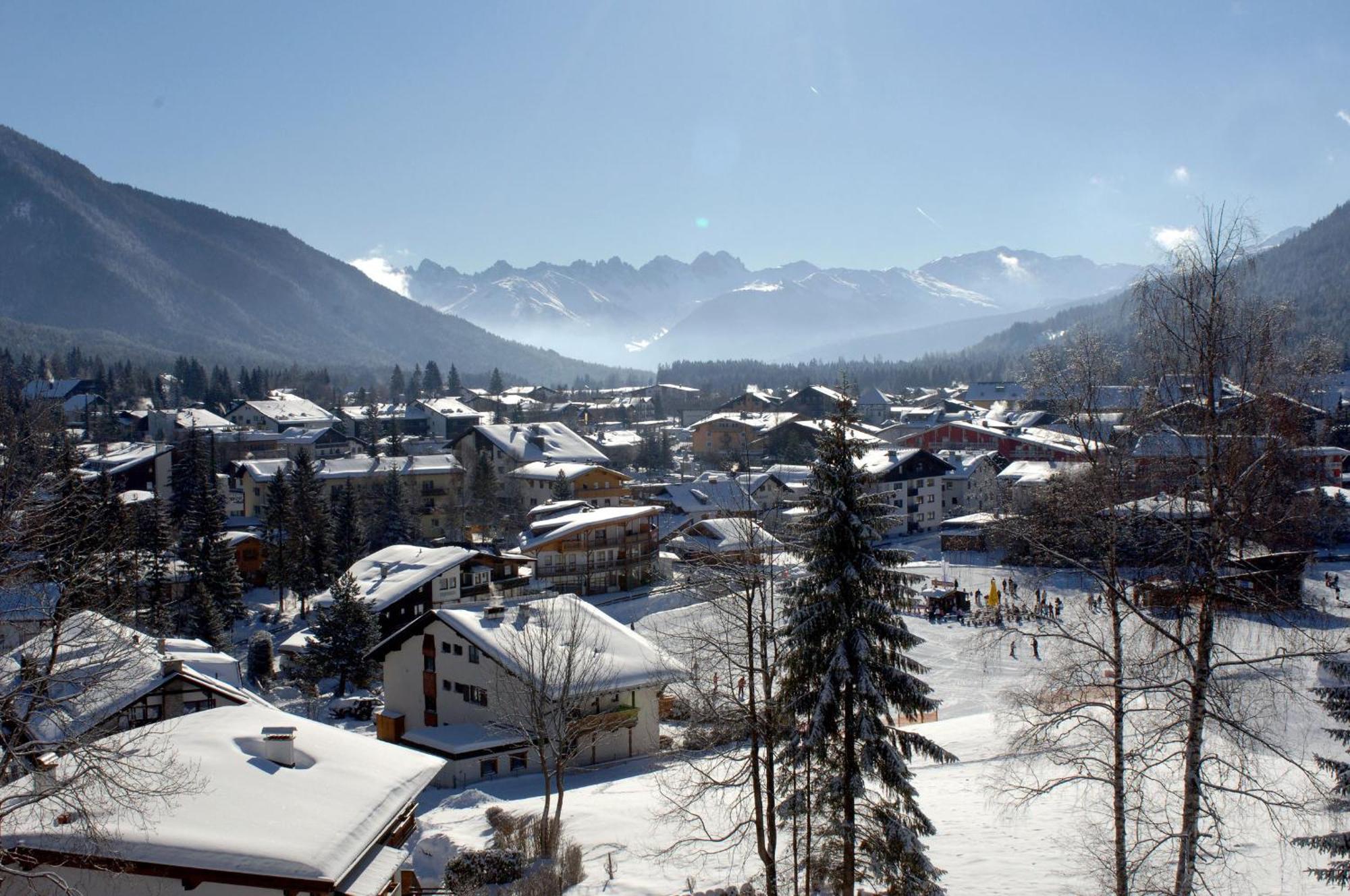 Landhaus Frenes Apartments Seefeld in Tirol Eksteriør bilde