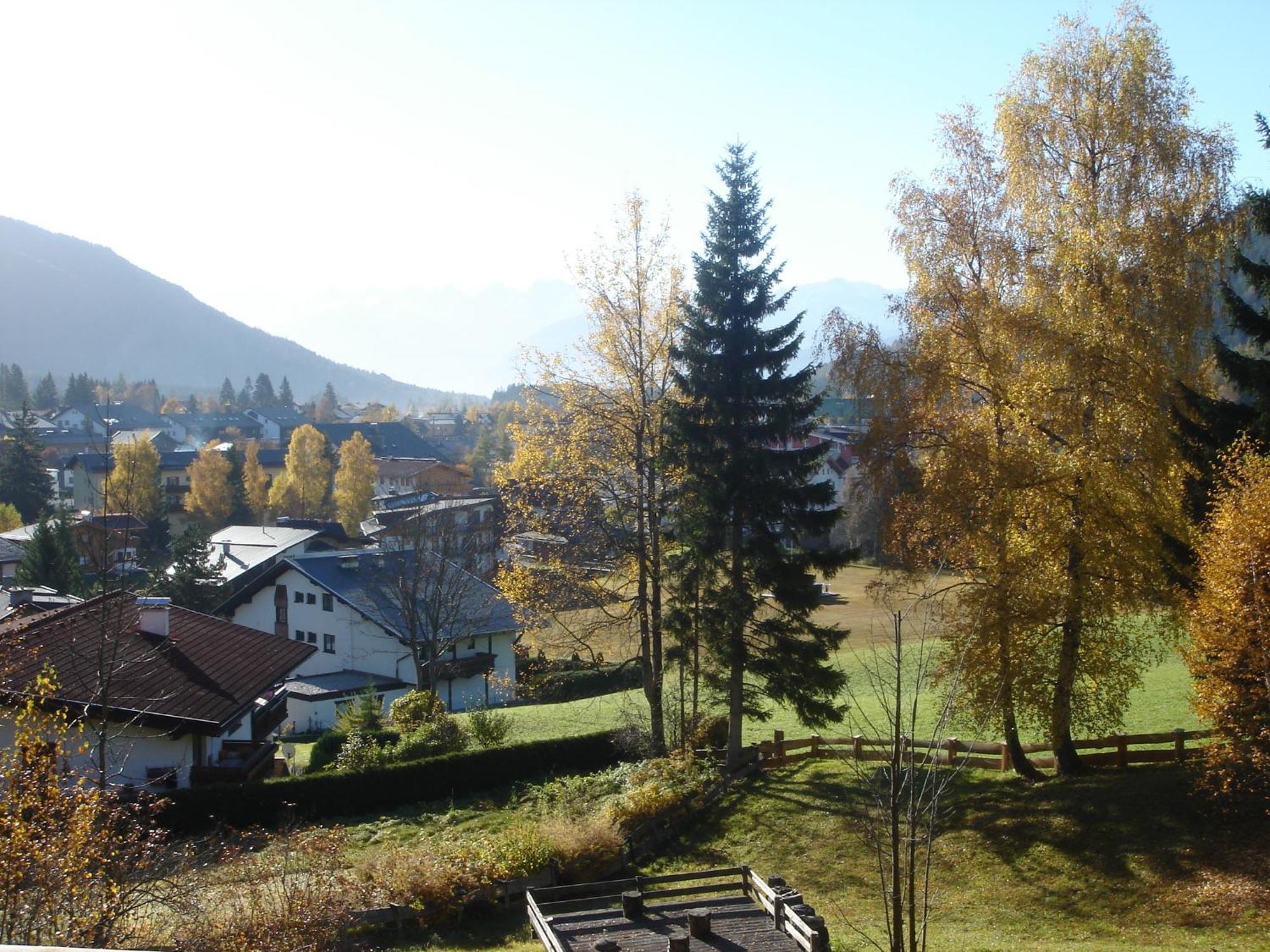 Landhaus Frenes Apartments Seefeld in Tirol Eksteriør bilde