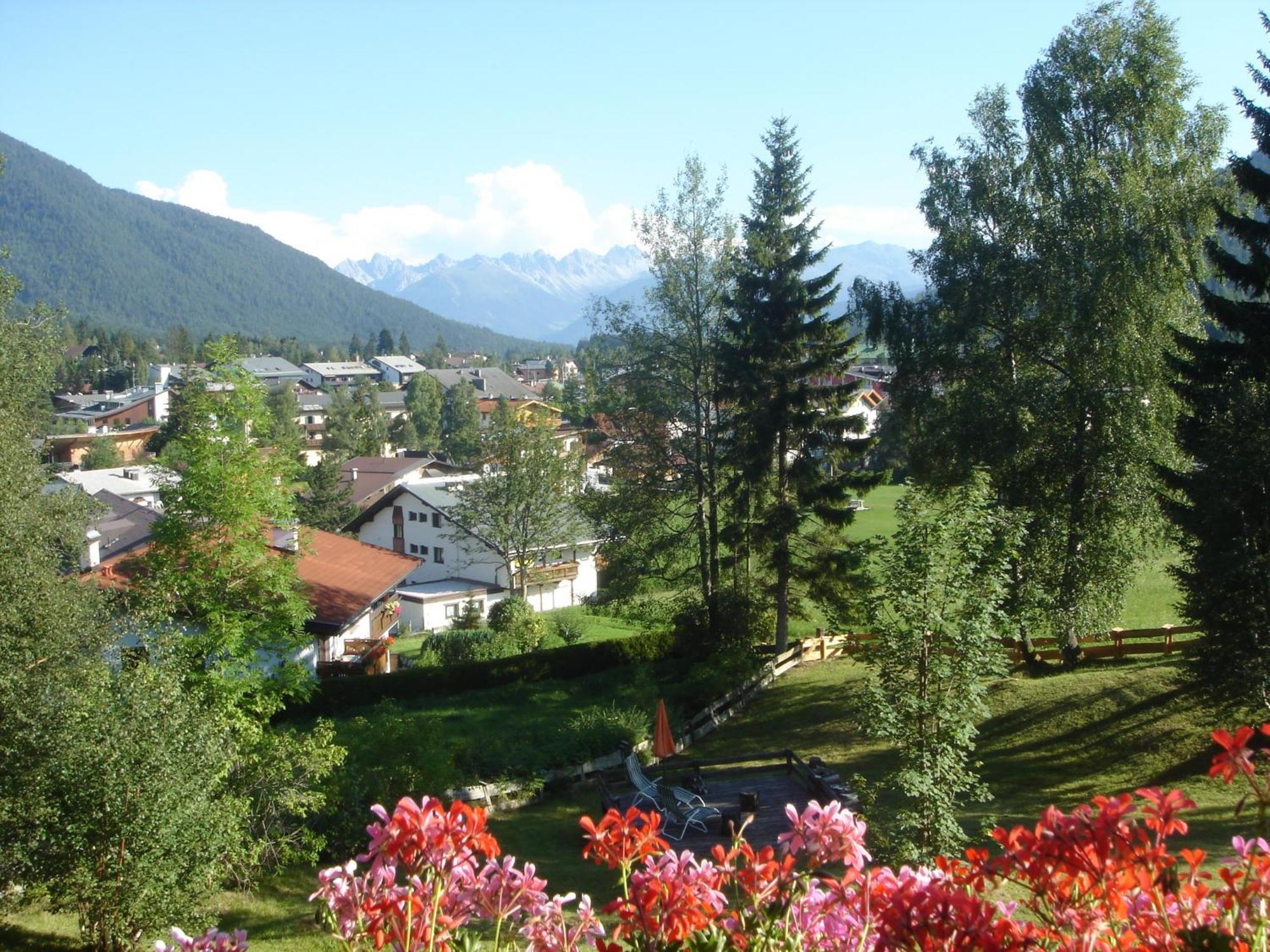 Landhaus Frenes Apartments Seefeld in Tirol Eksteriør bilde
