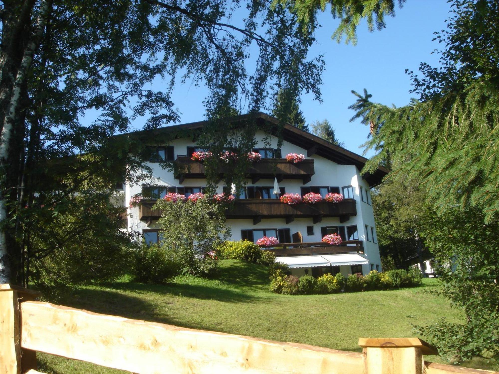 Landhaus Frenes Apartments Seefeld in Tirol Eksteriør bilde