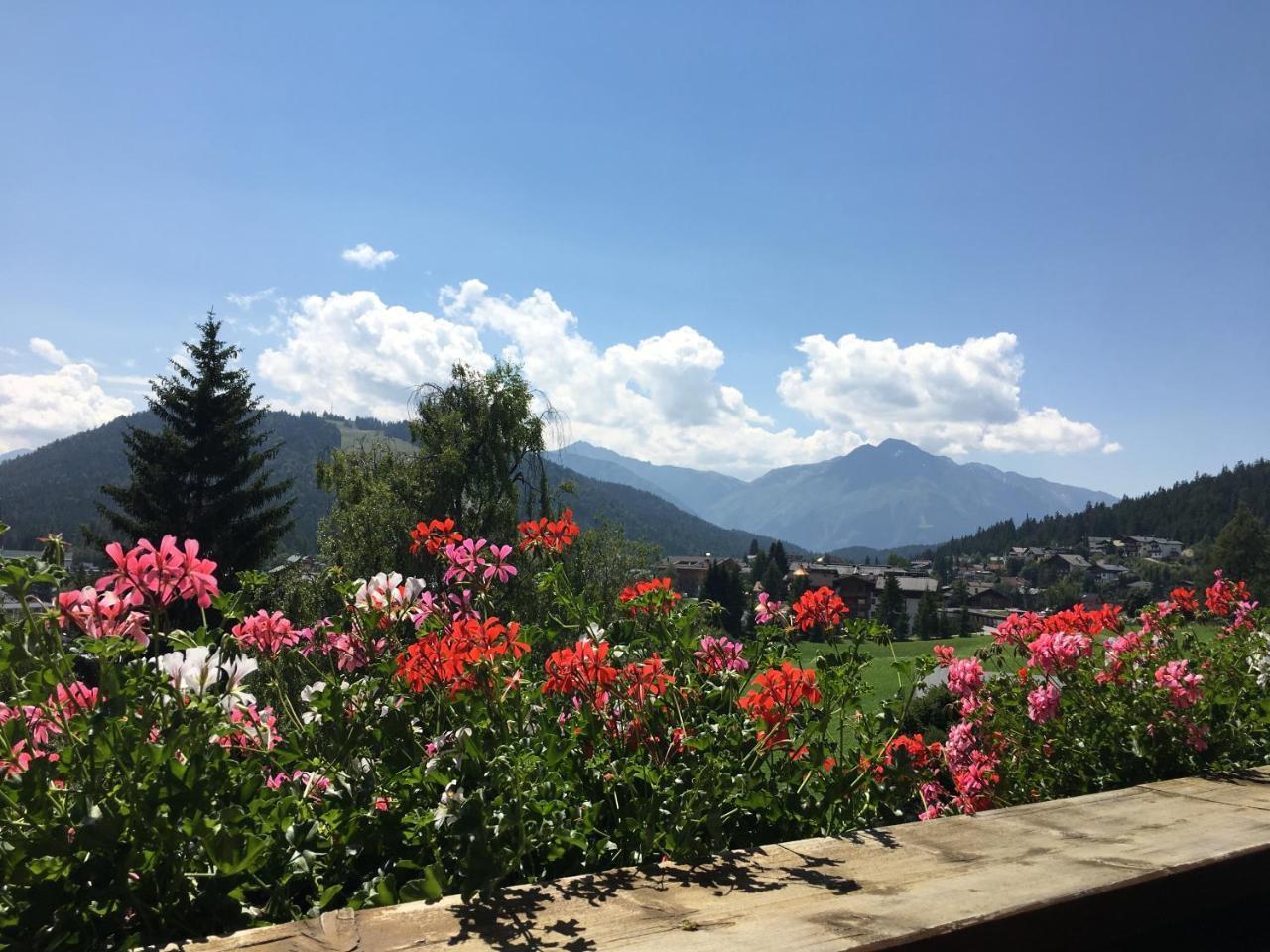 Landhaus Frenes Apartments Seefeld in Tirol Eksteriør bilde